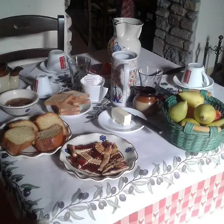 Agriturismo La Fattoria Dei Ricordi Bauernhof *